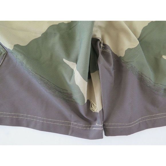 Volcom A3232100 Men's Sz 29 Camouflage Country Days Hybrid Boardshorts $70 - Picture 6 of 6